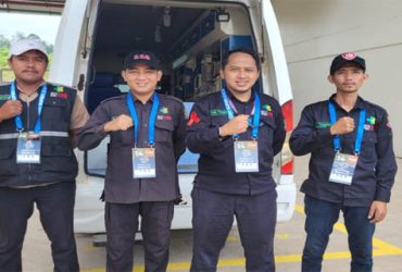 Tim Kesehatadn Siaga di Blok M dan Ragunan Pada Malam Tahun Baru 2026