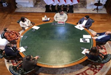 Prabowo Diskusi Bareng Jurnalis-Pakar hingga Dini Hari